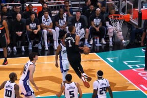 里程碑夜芝加哥公牛绝杀压哨，NBA常规赛集结日刷纪录，更衣室稳定，纪律约束更严格的简单介绍-爱游戏