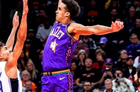 福勒菲尼克斯公开赛夺冠-爱游戏官方入口