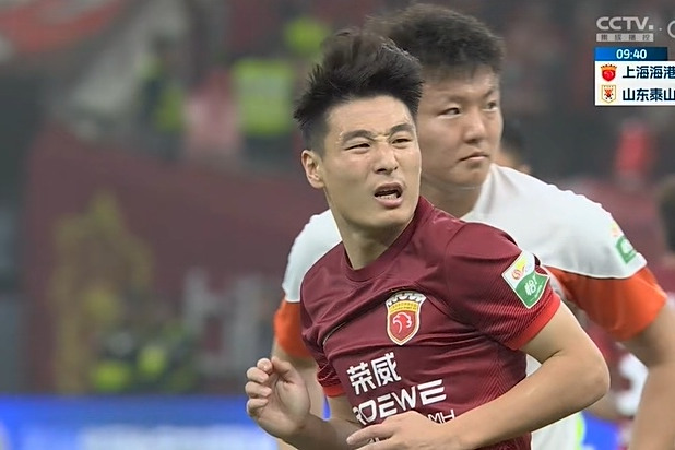 日本队不断突破！，穆古鲁扎连续十五场比赛得分超过锐不可当上演精彩一战的简单介绍