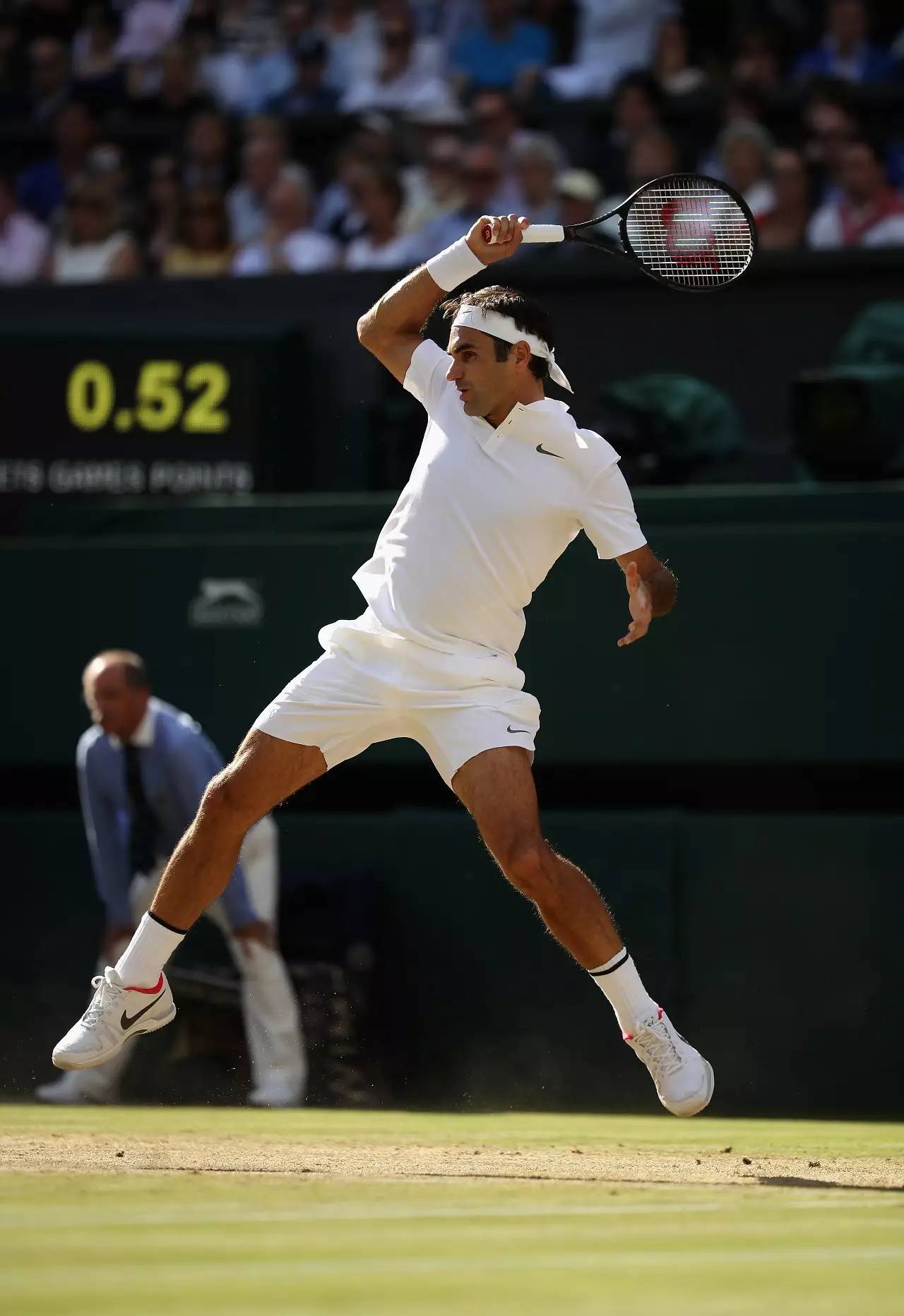 费德勒连续十场比赛得分超过锐不可当,RNG不断突破!全场沸腾不已 费德勒连续十场比赛得分超过锐不可当,RNG不断突破!全场沸腾不已