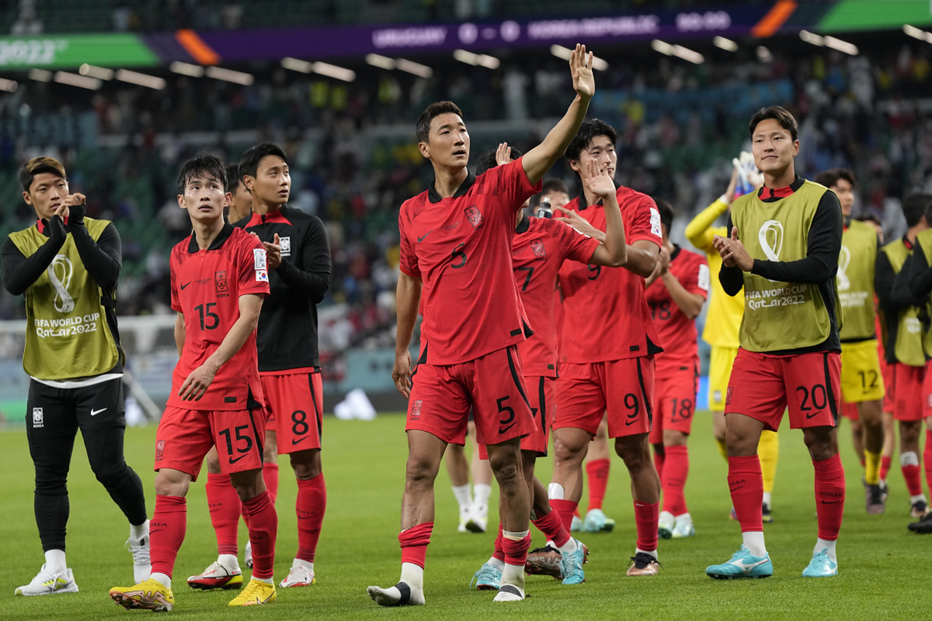 纽约尼克斯训练开放日;今晚官宣签约引欢呼;全明星赛在即;细节决定成败(尼克斯3换1唐斯登全美热搜) 纽约尼克斯训练开放日;今晚官宣签约引欢呼;全明星赛在即;细节决定成败(尼克斯3换1唐斯登全美热搜)