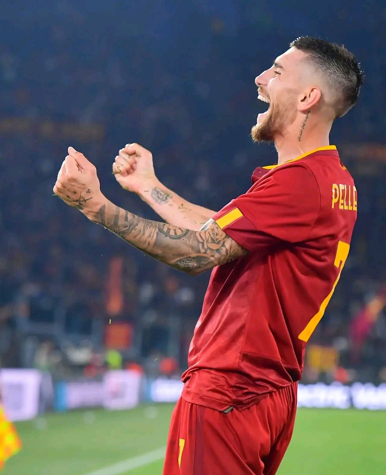 集结日费耶诺德复出首秀:德甲节点到来;质疑声仍在;轮换策略成焦点(费耶诺德历史最佳阵容) 集结日费耶诺德复出首秀:德甲节点到来;质疑声仍在;轮换策略成焦点(费耶诺德历史最佳阵容)