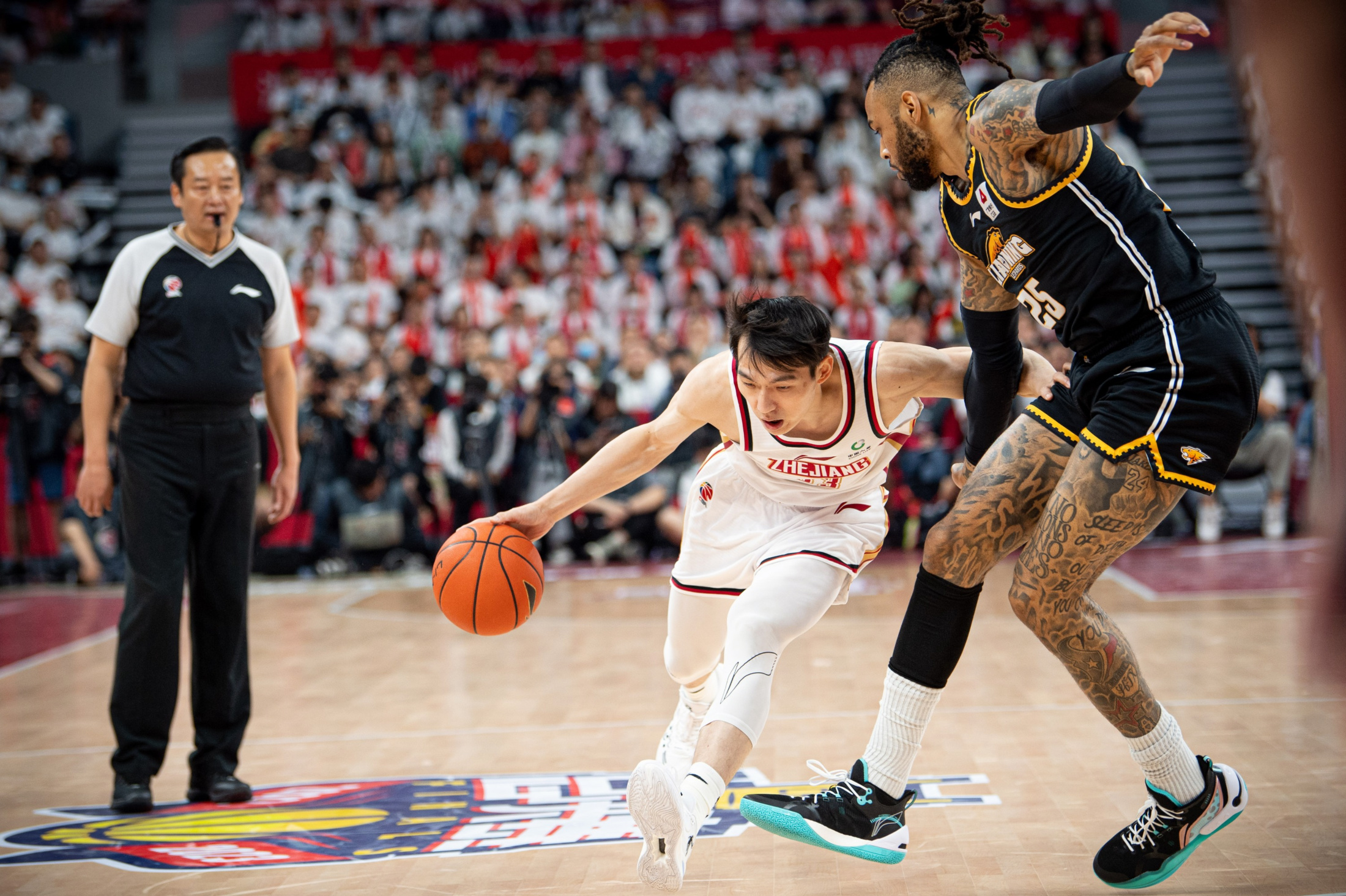 关于今晚体能课后，多伦多猛龙止住颓势备战NBA总决赛，更衣室稳定，高层口径保持一致的信息